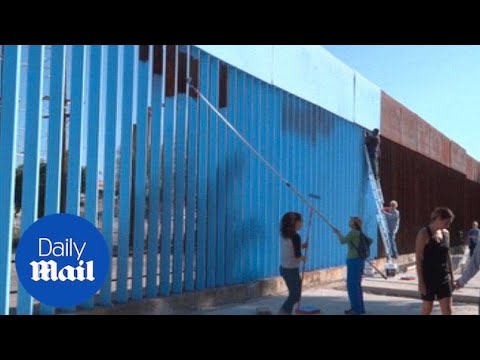 Artist explains why she&#039;s making border fence &#039;disappear&#039; - Daily Mail